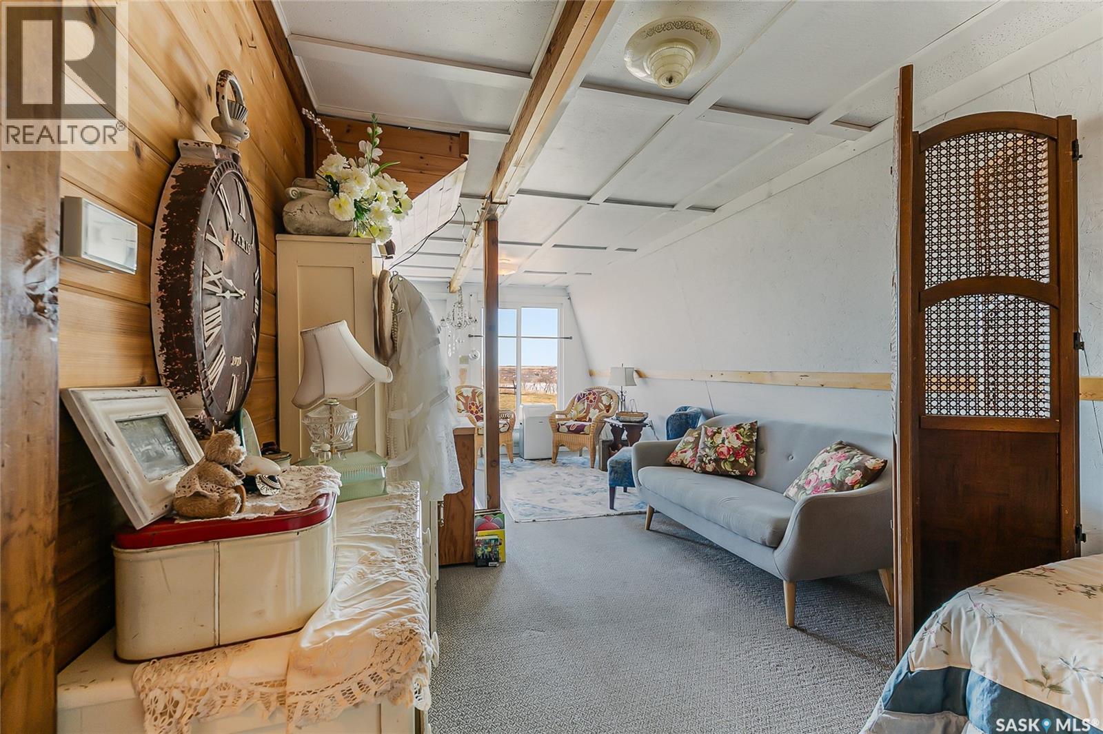 100 Tower Road, Buena Vista, SK - Indoor