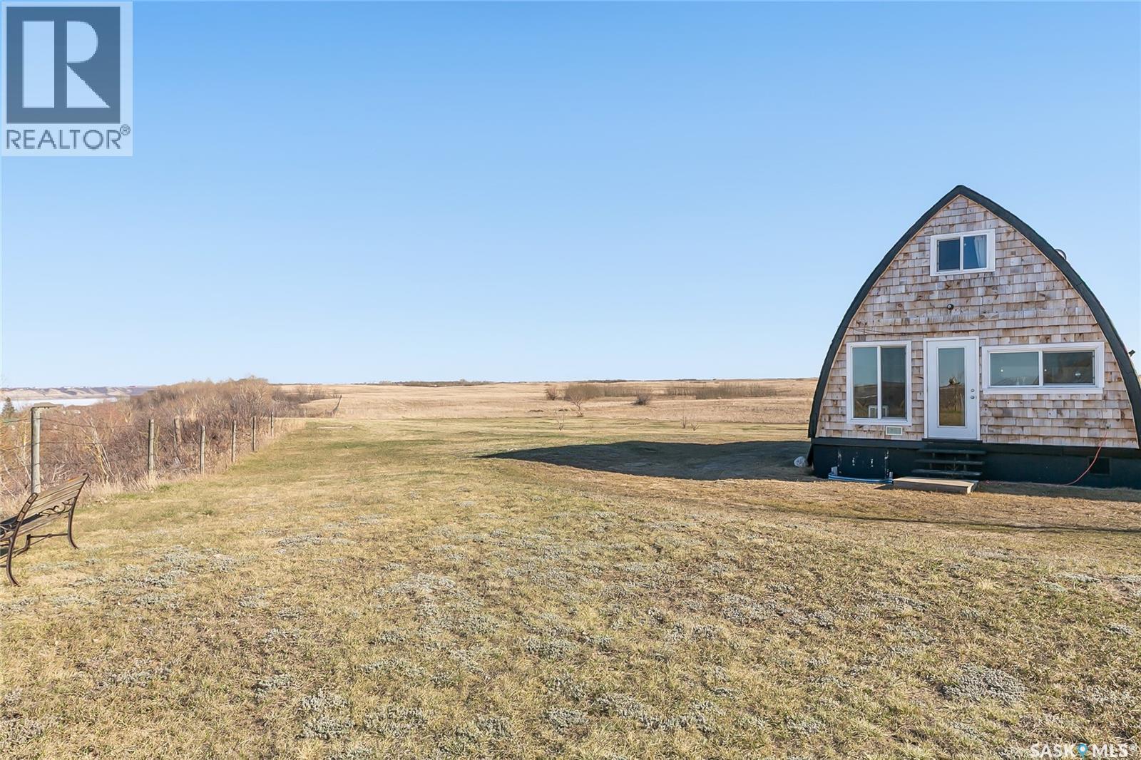 100 Tower Road, Buena Vista, SK - Outdoor