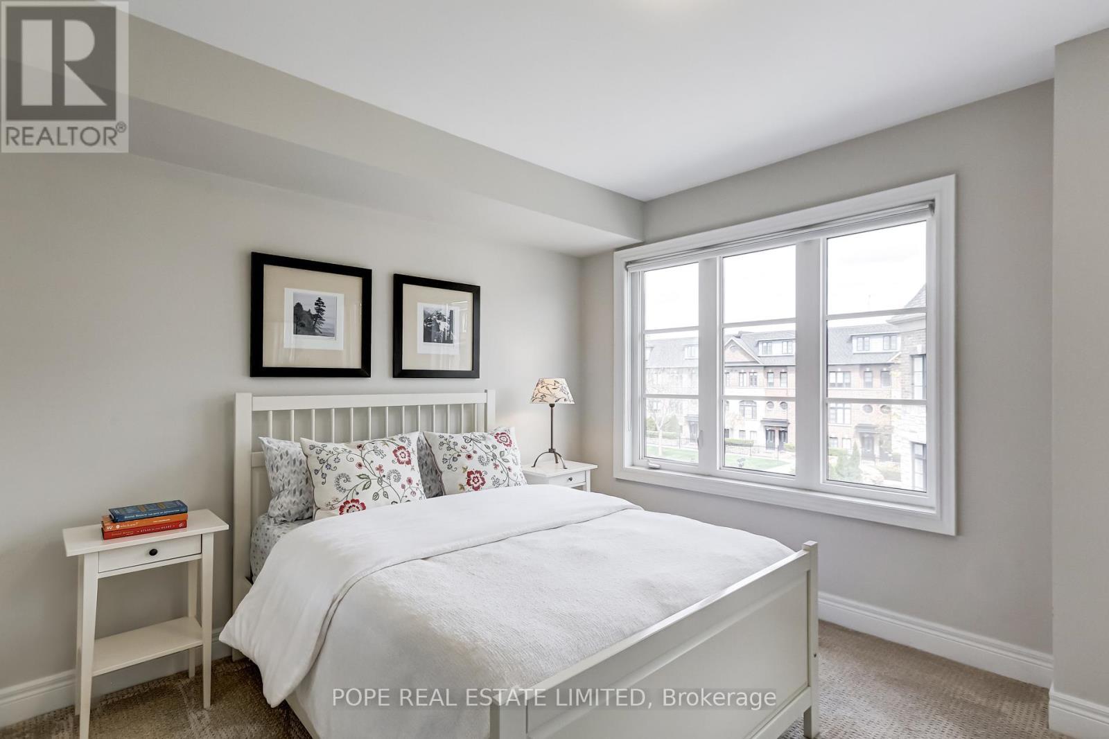 21 Ruby Lang Lane, Toronto, ON - Indoor Photo Showing Bedroom