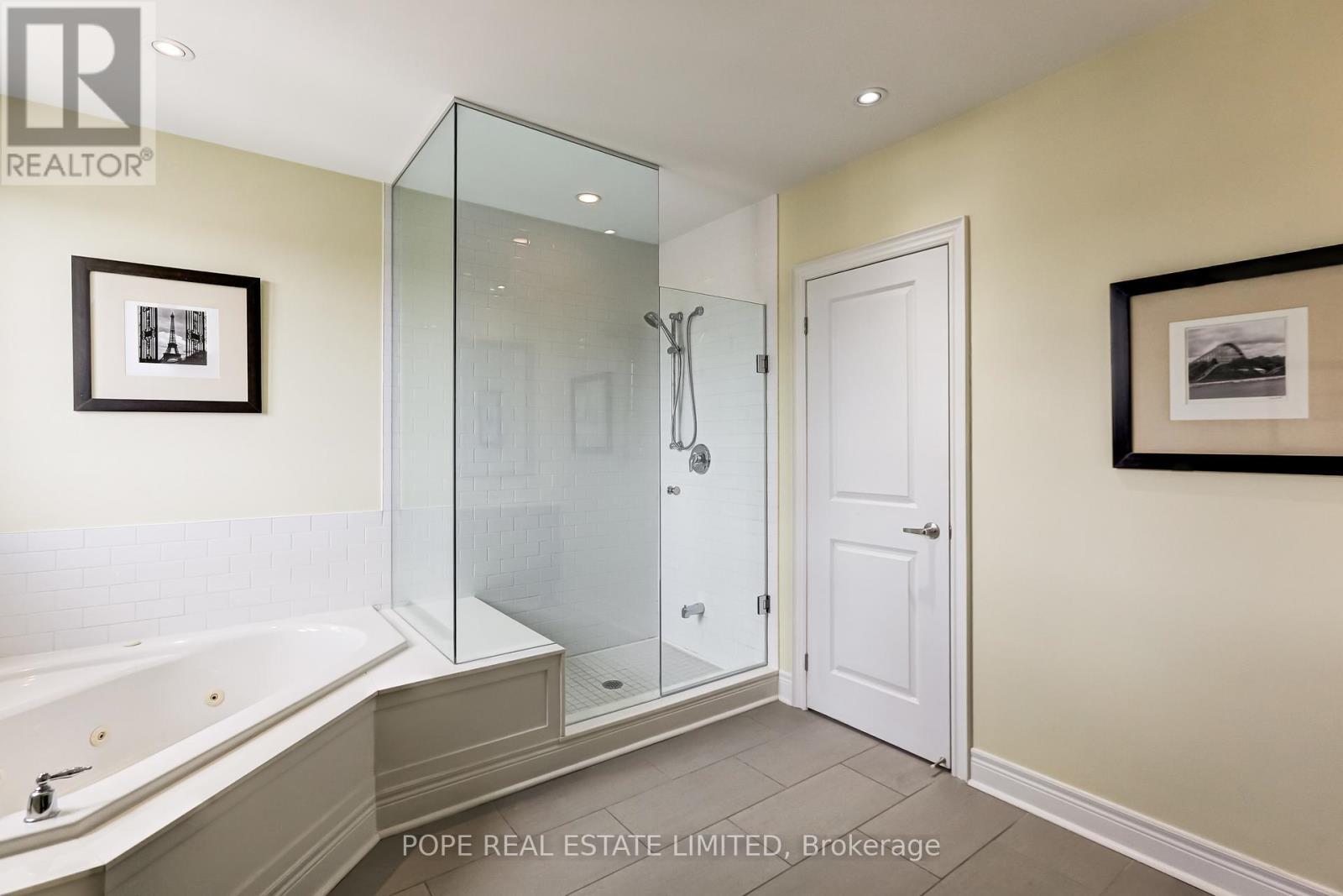 21 Ruby Lang Lane, Toronto, ON - Indoor Photo Showing Bathroom