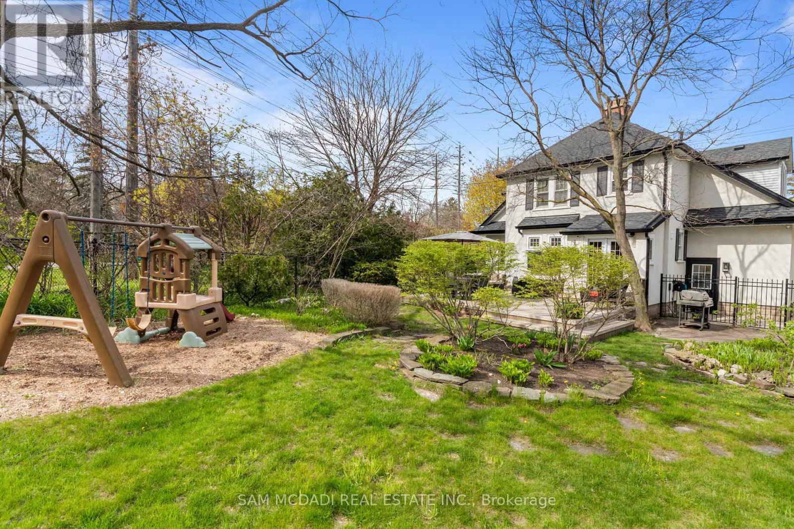1296 Clarkson Road N, Mississauga, ON - Outdoor