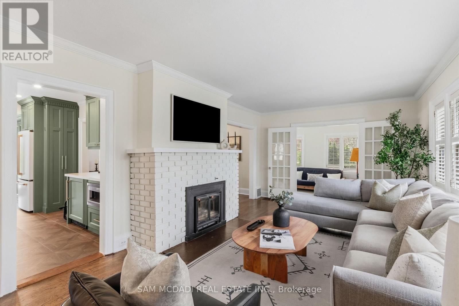 Living - 1296 Clarkson Road N, Mississauga, ON - Indoor Photo Showing Living Room With Fireplace