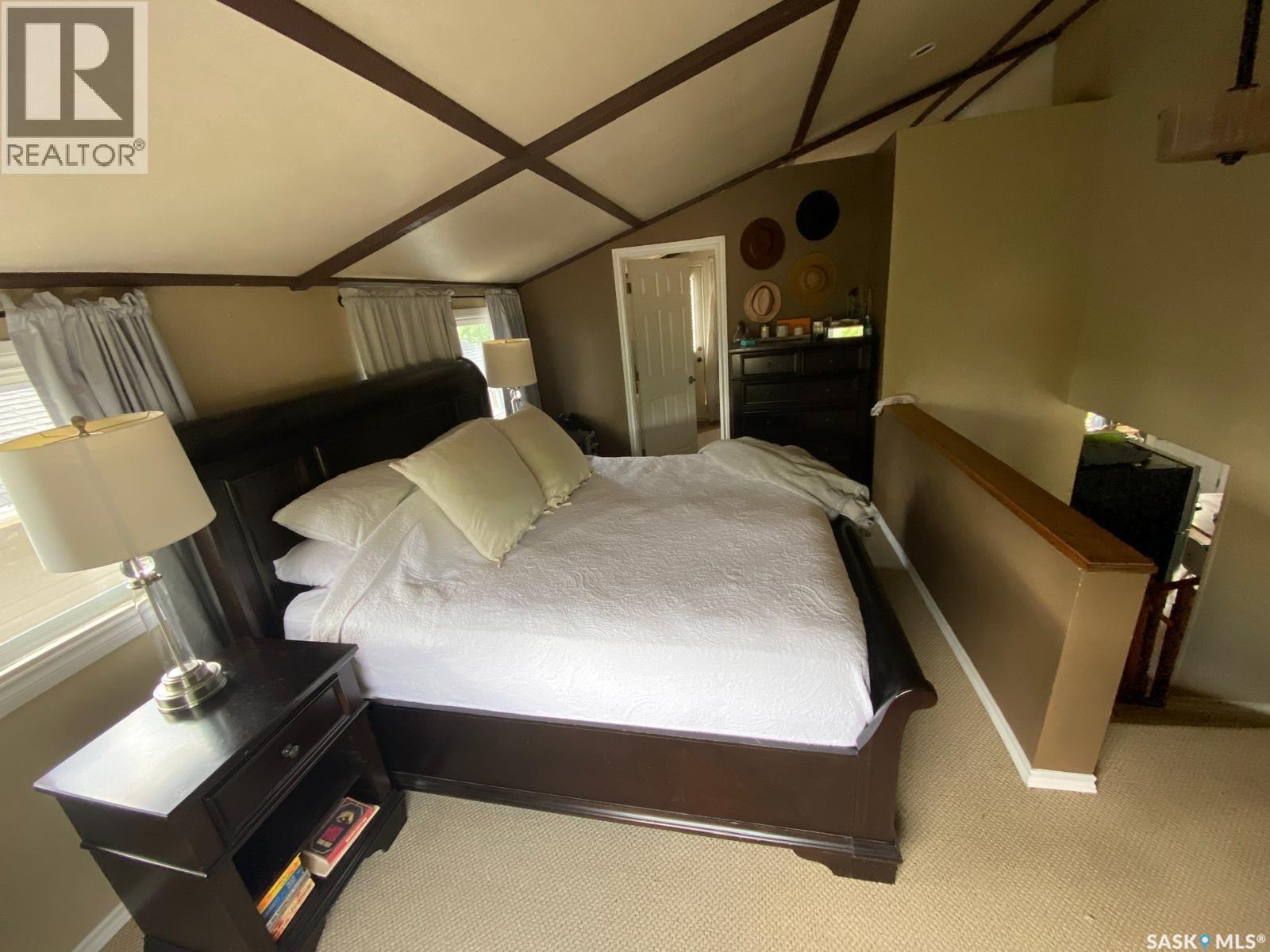 610 Aurora Street, Saskatchewan Beach, SK - Indoor Photo Showing Bedroom