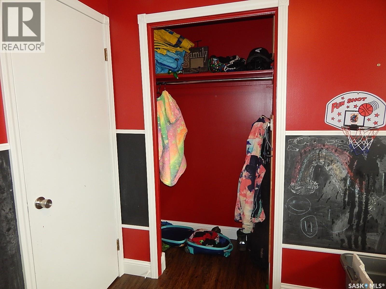 222 Westview Drive, Coronach, SK - Indoor