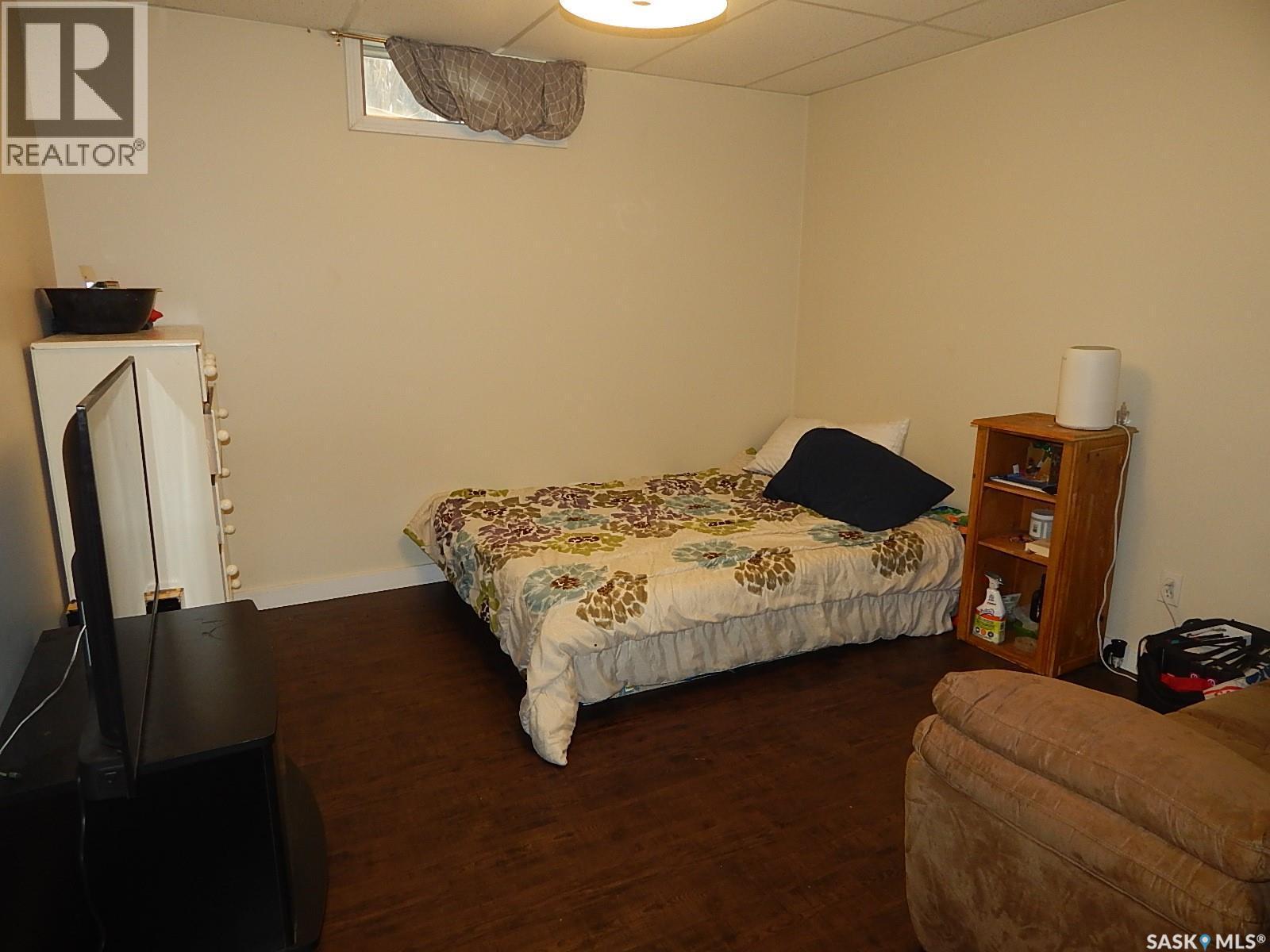 222 Westview Drive, Coronach, SK - Indoor Photo Showing Bedroom