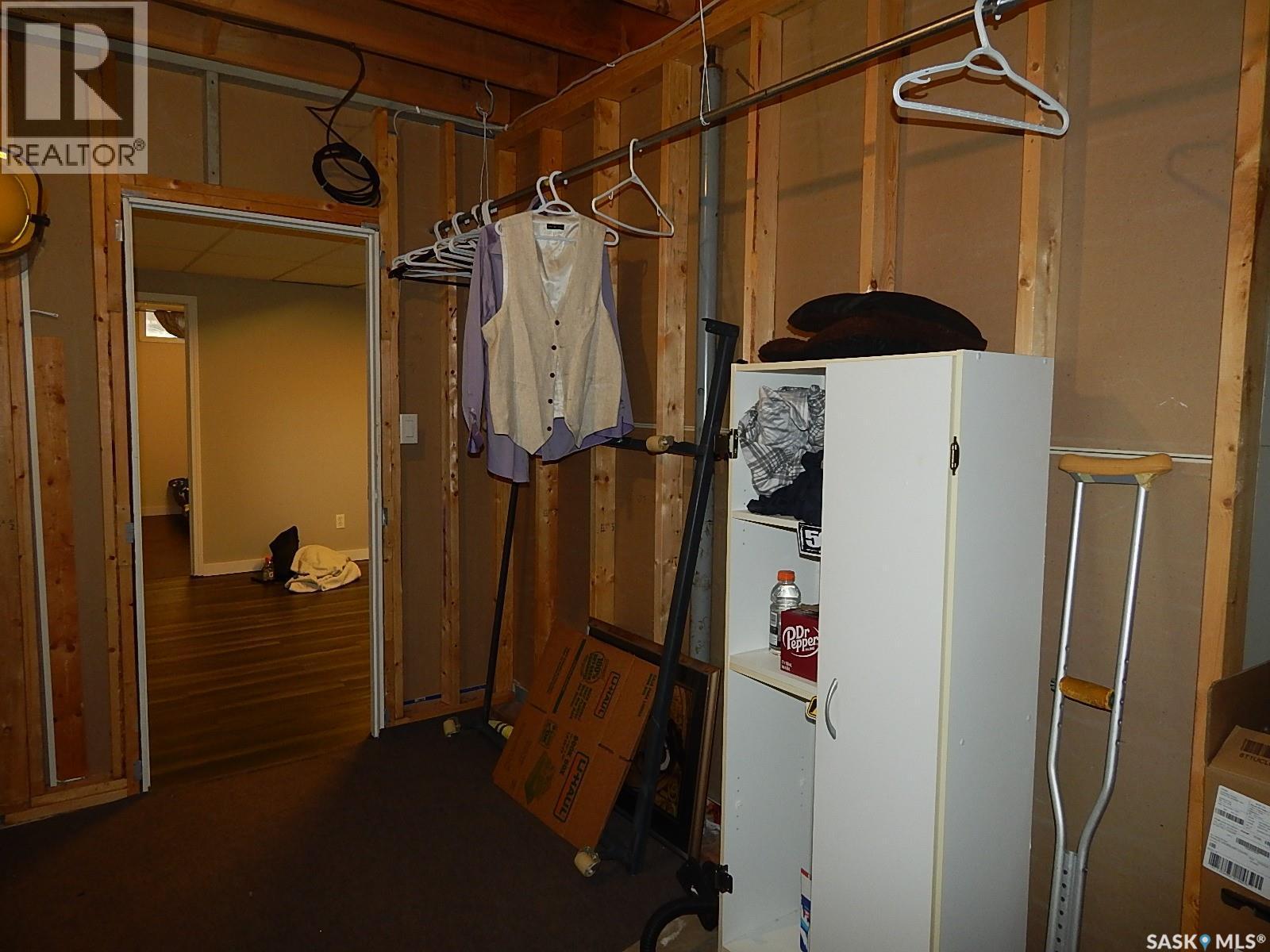 222 Westview Drive, Coronach, SK - Indoor