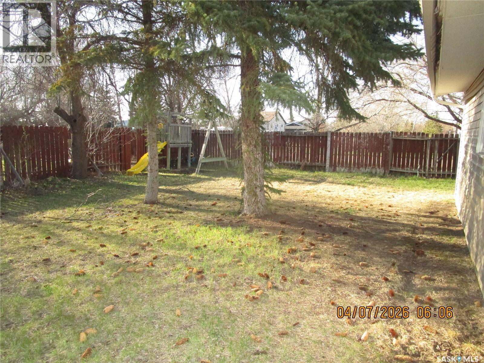 222 Westview Drive, Coronach, SK - Outdoor