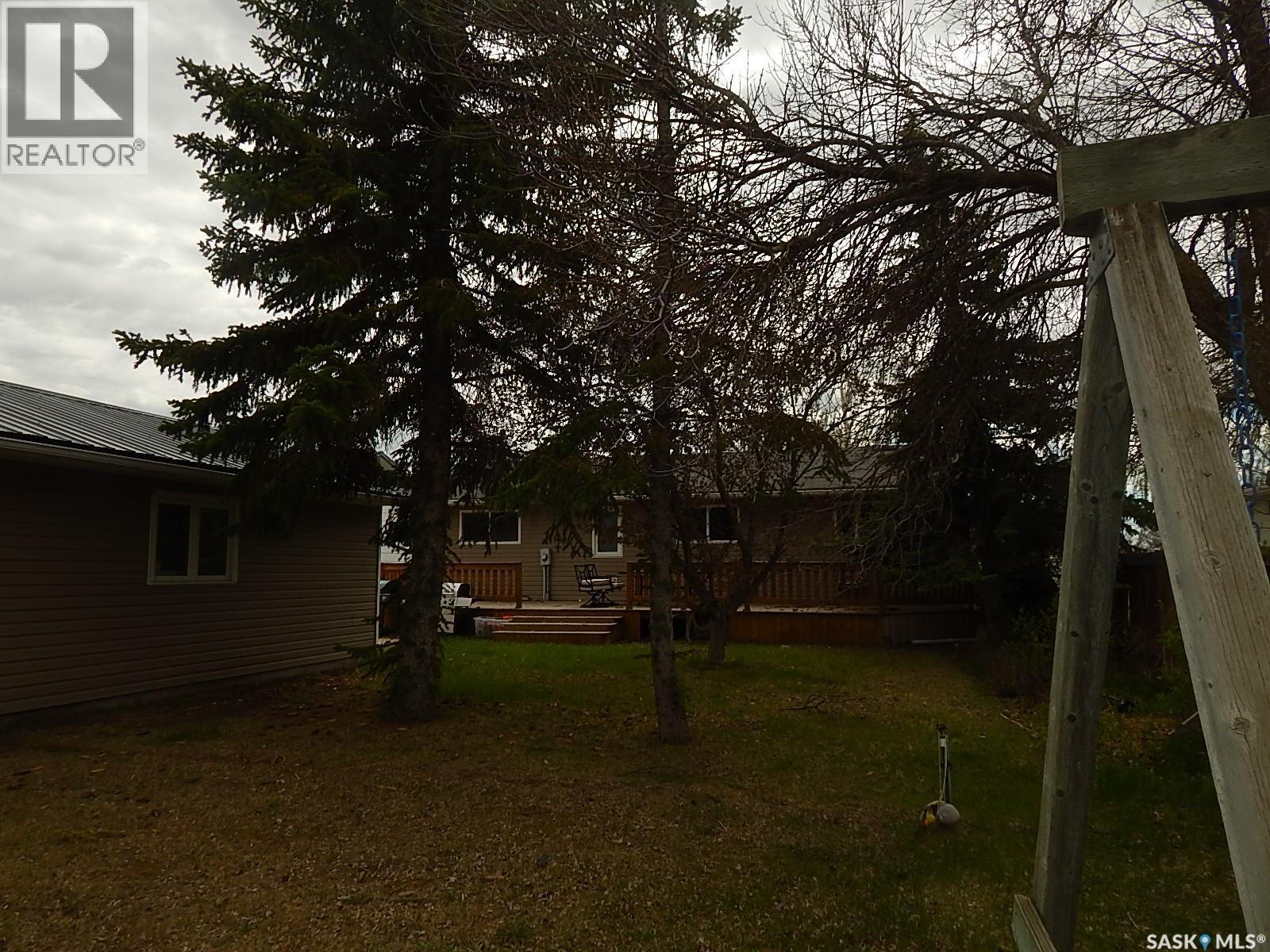 222 Westview Drive, Coronach, SK - Outdoor