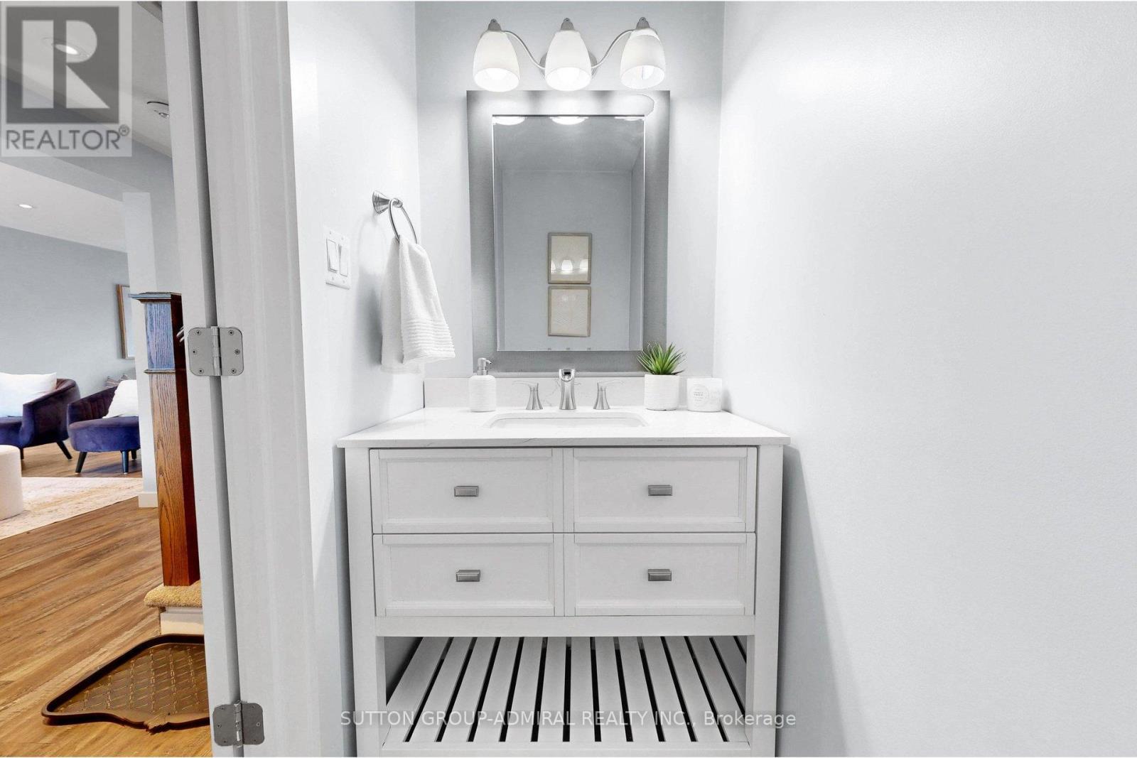 14 Windham Crescent, Clarington, ON - Indoor Photo Showing Bathroom