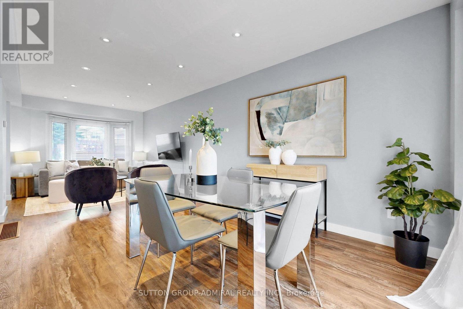 14 Windham Crescent, Clarington, ON - Indoor Photo Showing Dining Room