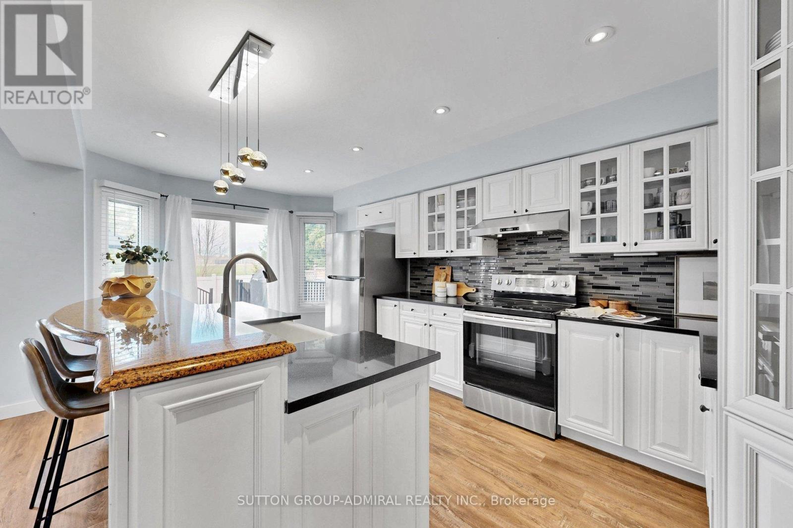 14 Windham Crescent, Clarington, ON - Indoor Photo Showing Kitchen