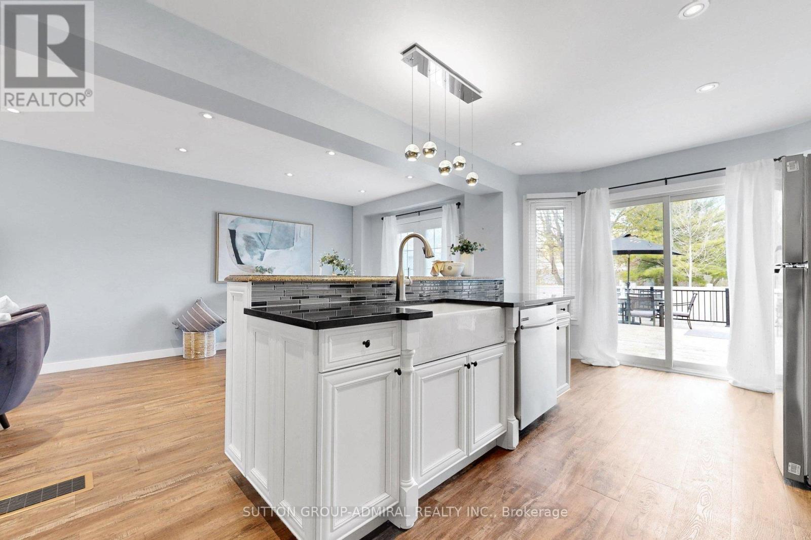 14 Windham Crescent, Clarington, ON - Indoor Photo Showing Kitchen