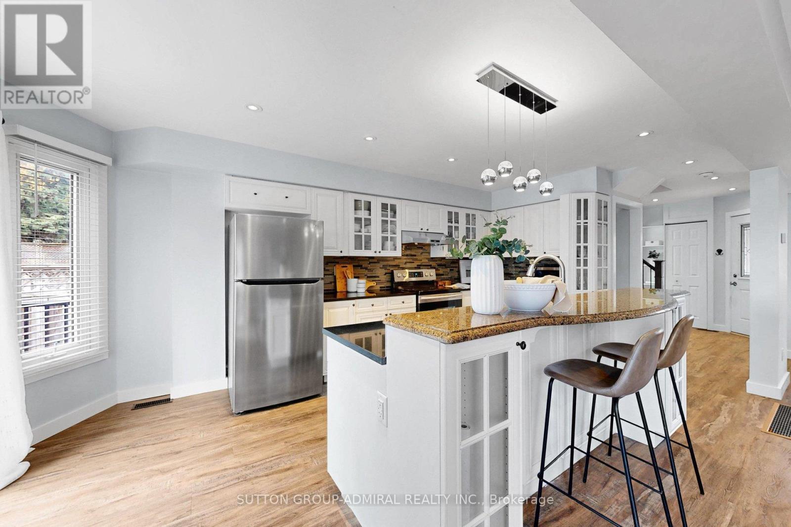 14 Windham Crescent, Clarington, ON - Indoor Photo Showing Kitchen