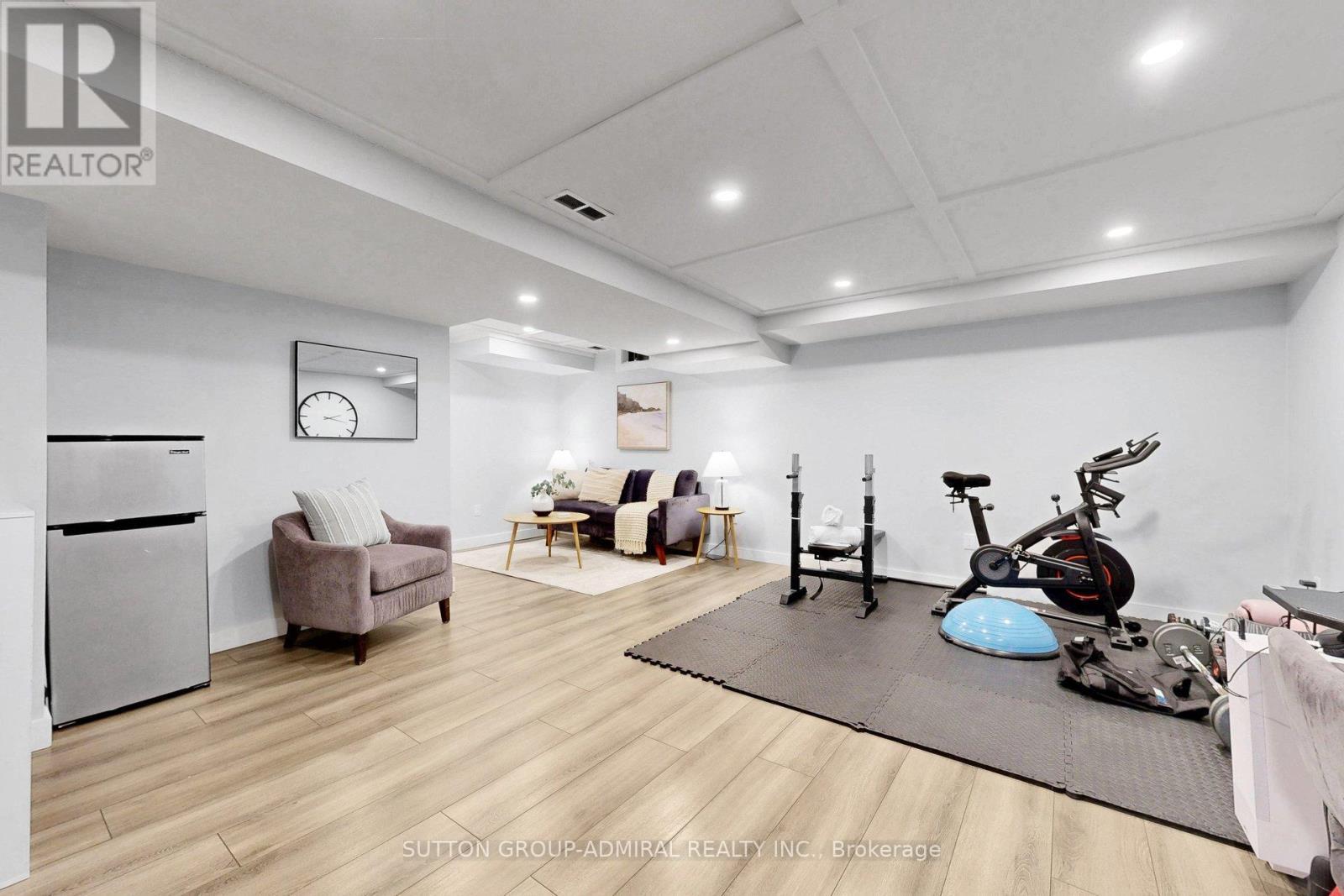 14 Windham Crescent, Clarington, ON - Indoor Photo Showing Other Room