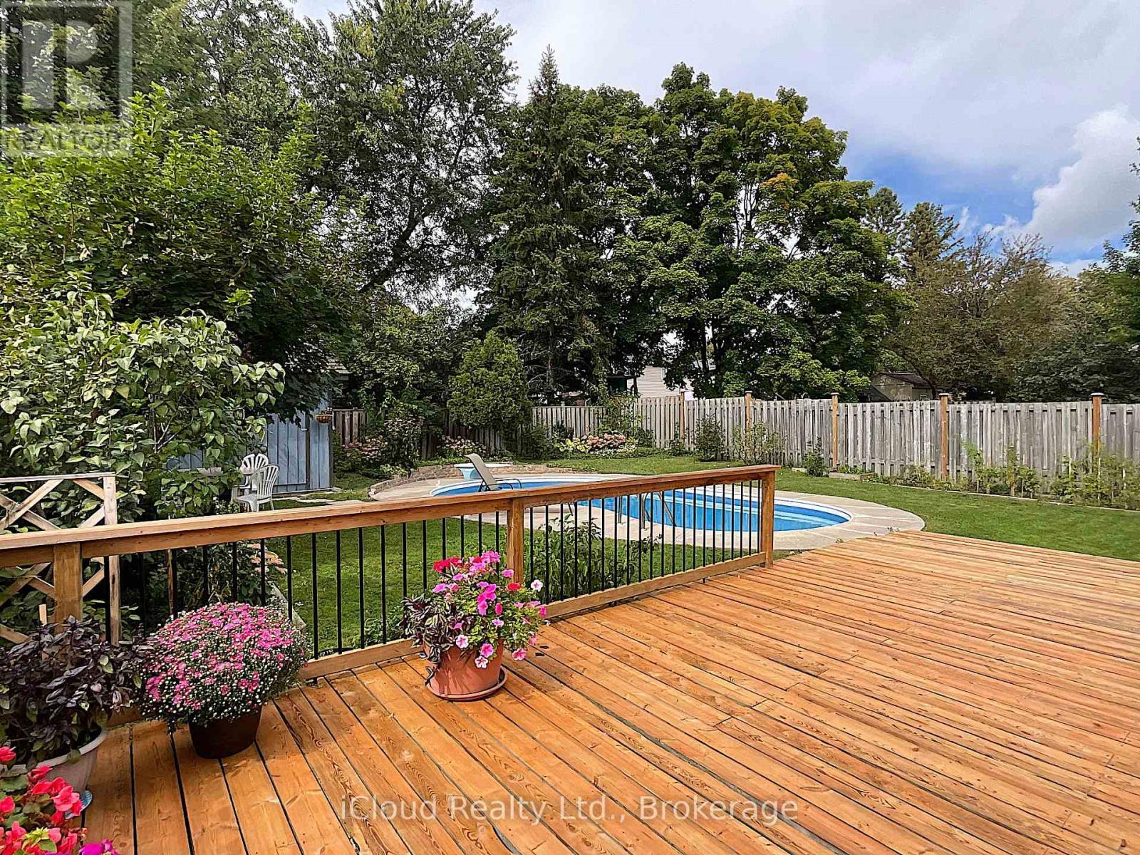 73 Wright Crescent, Caledon, ON - Outdoor With In Ground Pool With Deck Patio Veranda