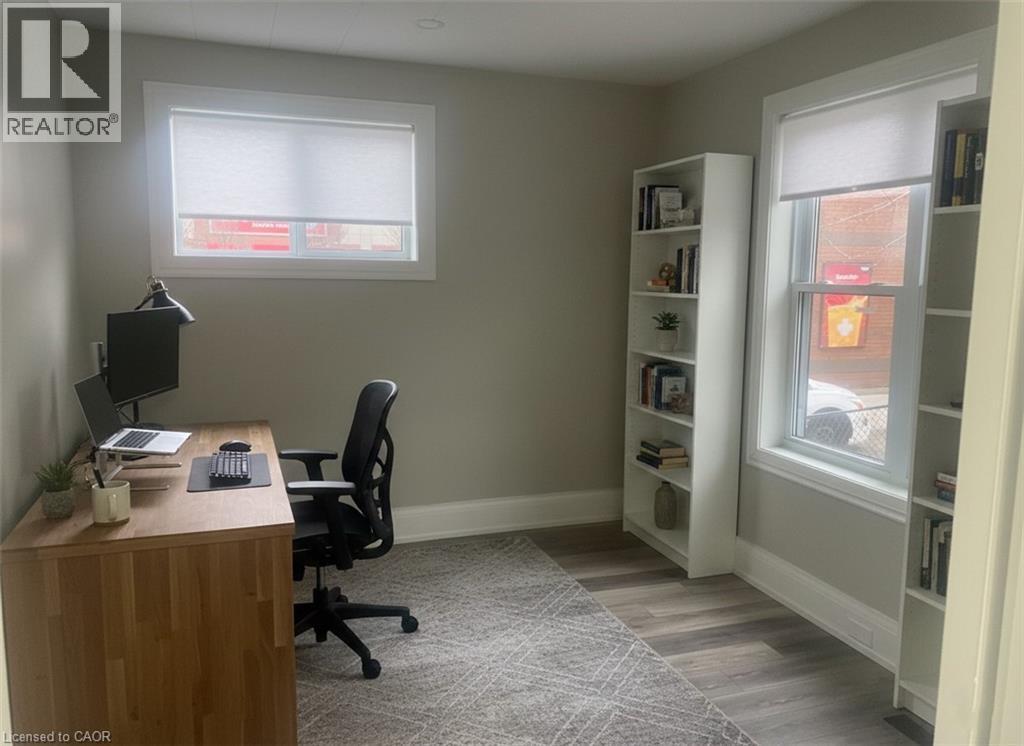 1434 King Street E, Cambridge, ON