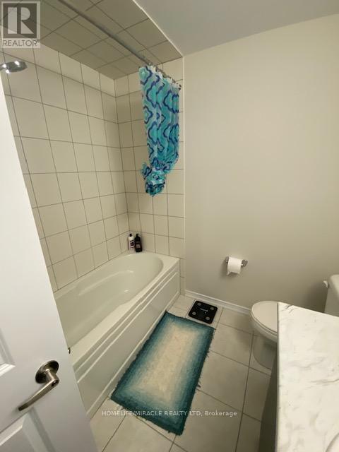 72 Blacksmith Drive, Woolwich, ON - Indoor Photo Showing Bathroom