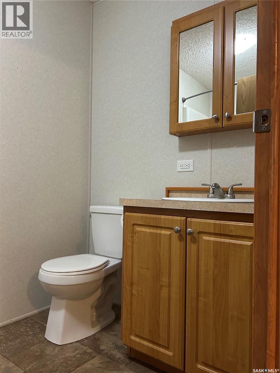 17 2004 Alice Road, Estevan, SK