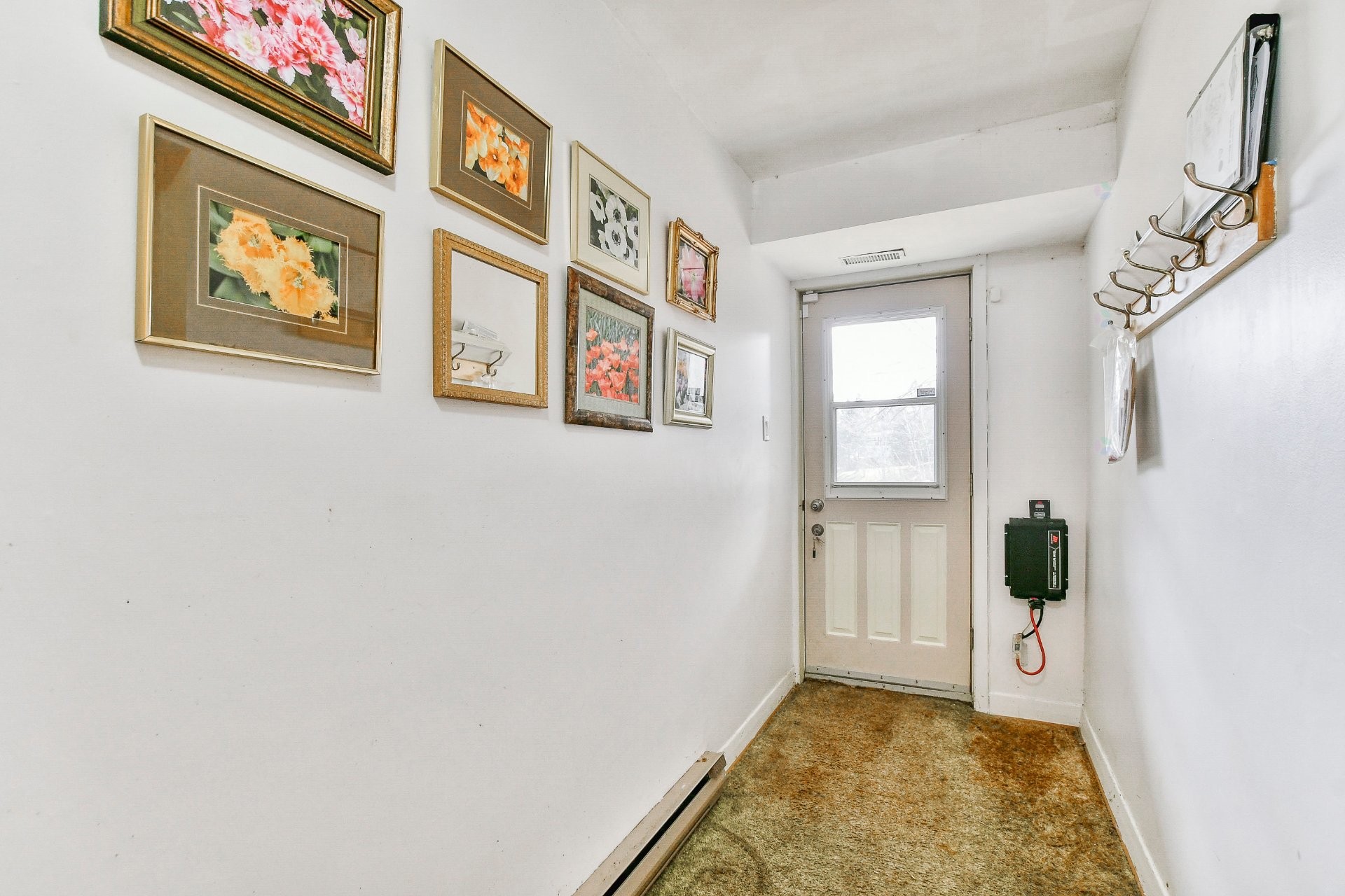 Entry - 37 - 37A Av. Byette, Sainte-Agathe-Des-Monts, QC