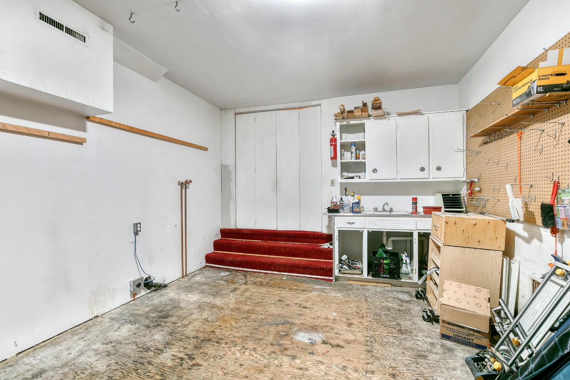 Storage - 37 - 37A Av. Byette, Sainte-Agathe-Des-Monts, QC