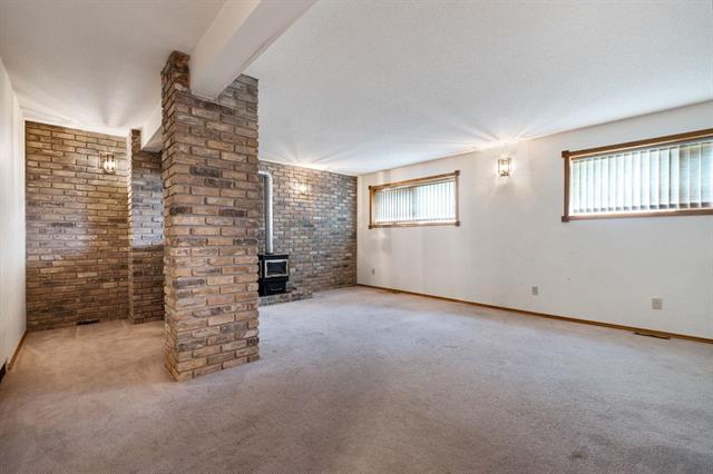 418 Netley Ave, Selkirk, MB
