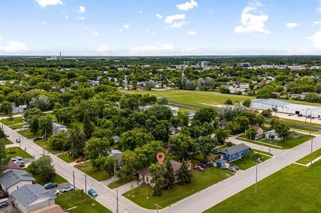 418 Netley Ave, Selkirk, MB
