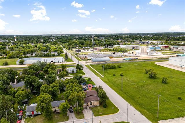 418 Netley Ave, Selkirk, MB