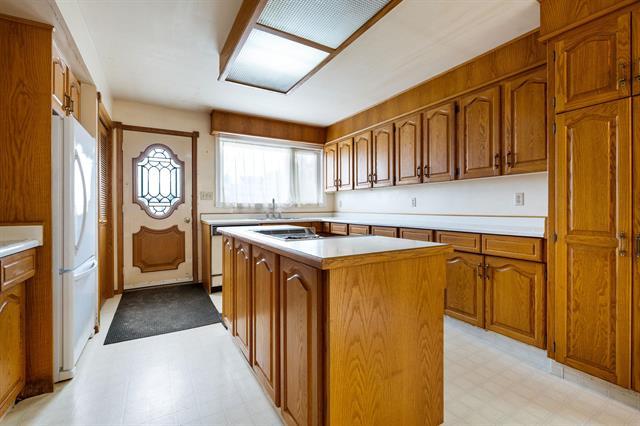 418 Netley Ave, Selkirk, MB