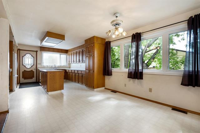 418 Netley Ave, Selkirk, MB