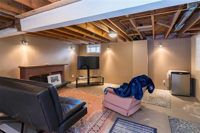 1187 Mountain Ave, Winnipeg, MB