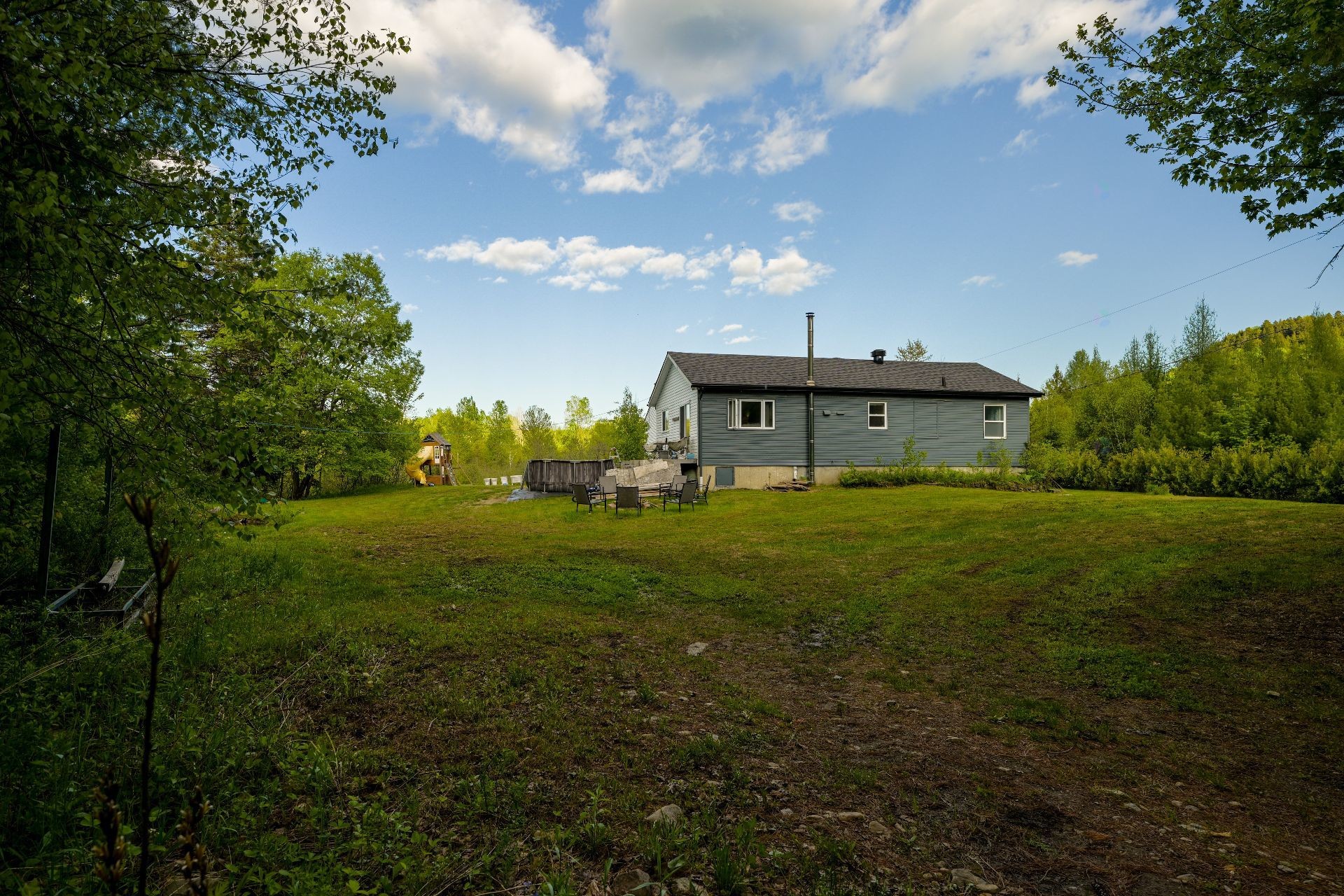 Front of Structure - 2005 8E Rang E., Saint-Calixte, QC