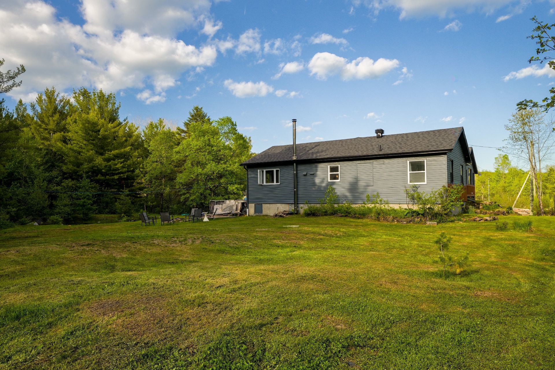 Front of Structure - 2005 8E Rang E., Saint-Calixte, QC