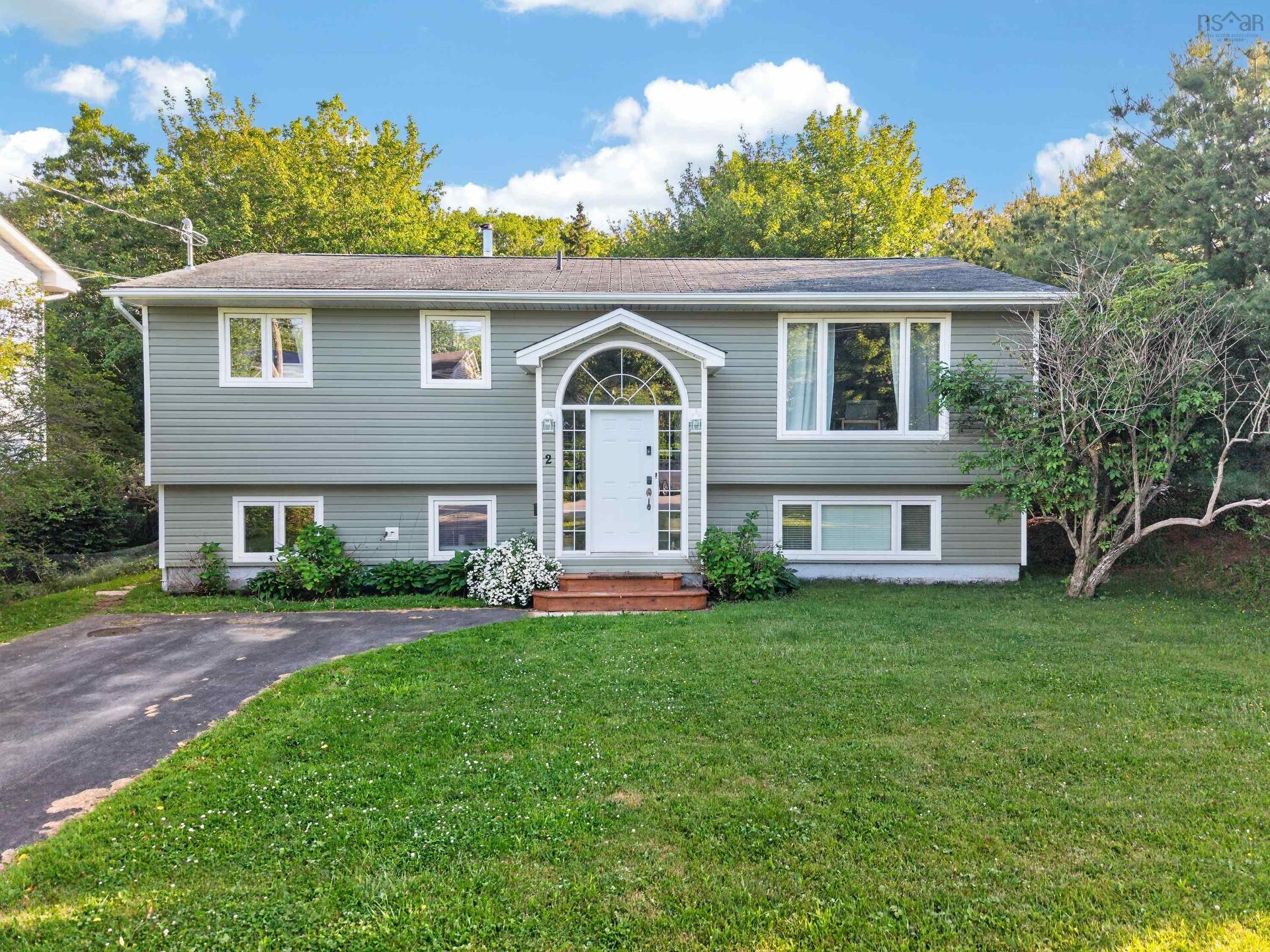 2 Randall Street, Dartmouth, NS