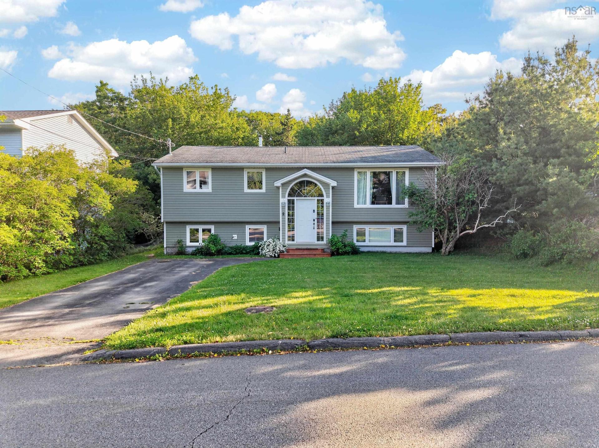 2 Randall Street, Dartmouth, NS