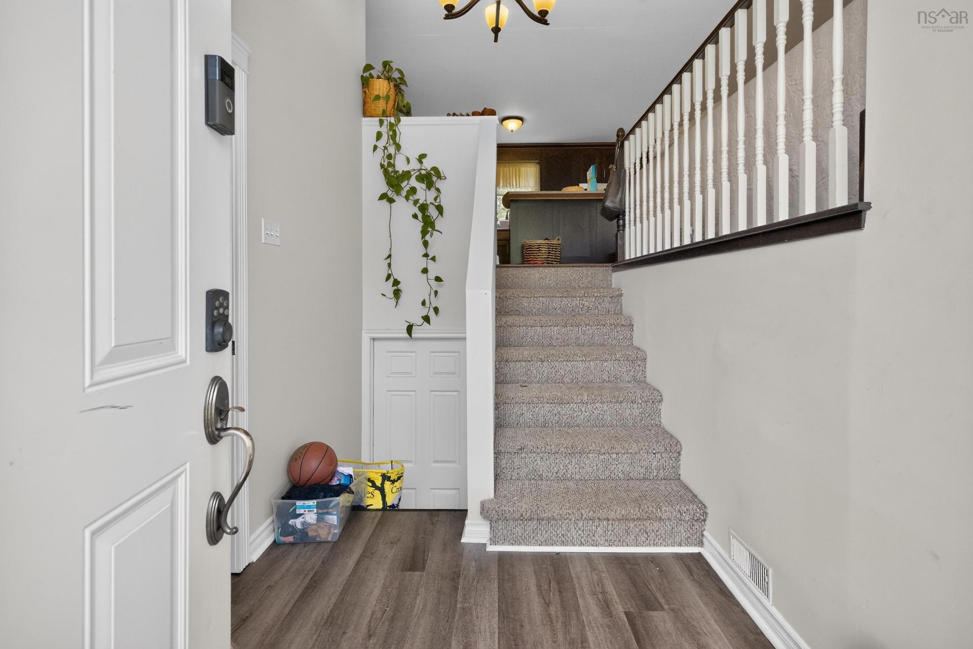 2 Randall Street, Dartmouth, NS
