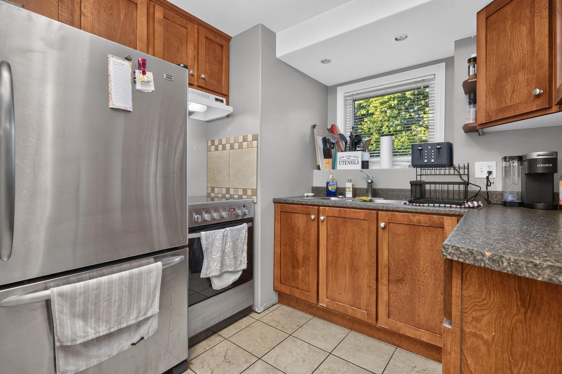 2 Randall Street, Dartmouth, NS