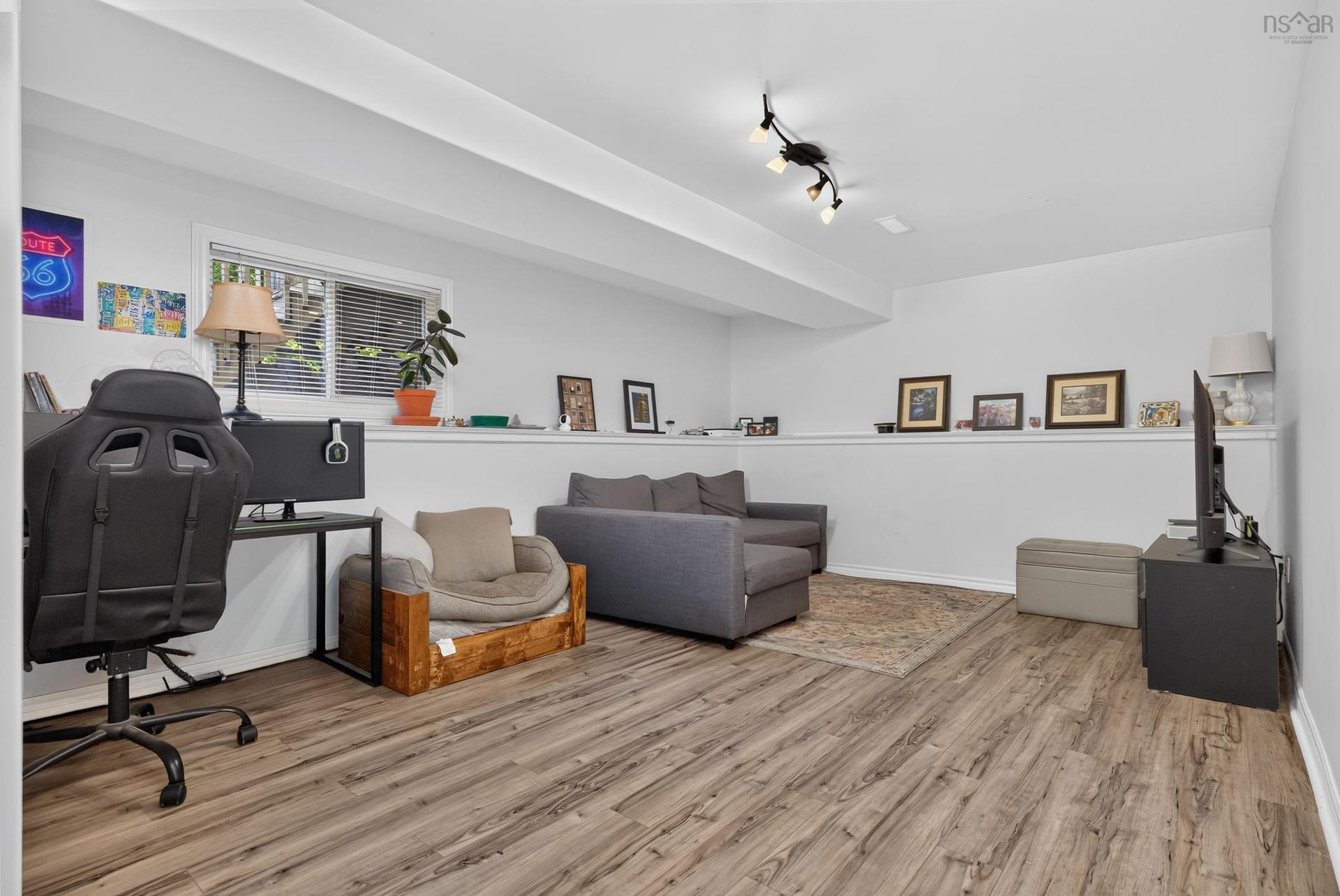 2 Randall Street, Dartmouth, NS
