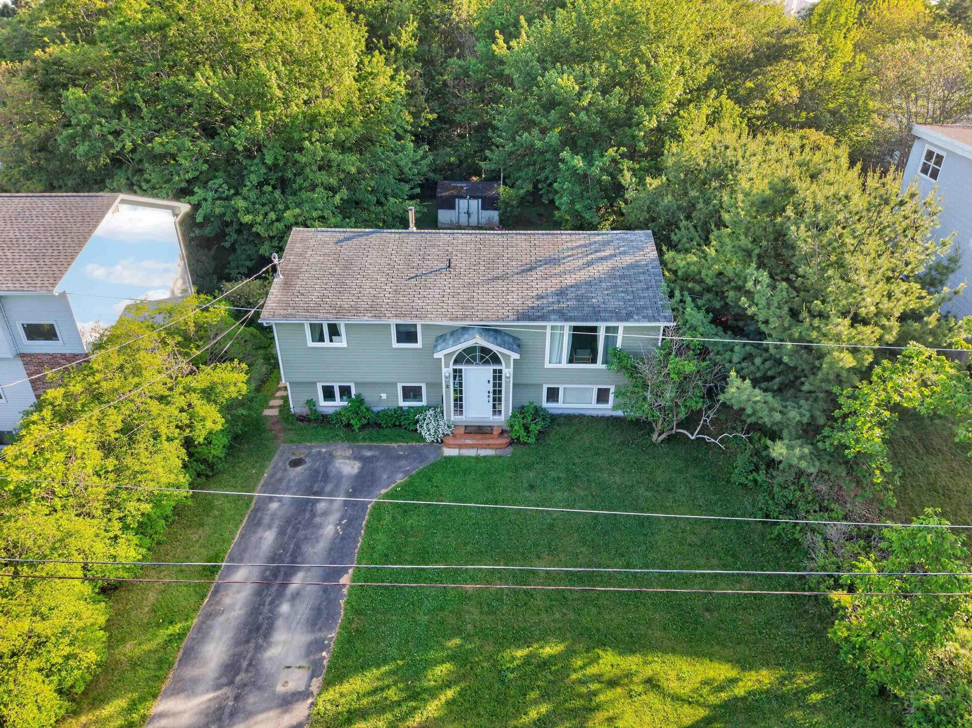 2 Randall Street, Dartmouth, NS