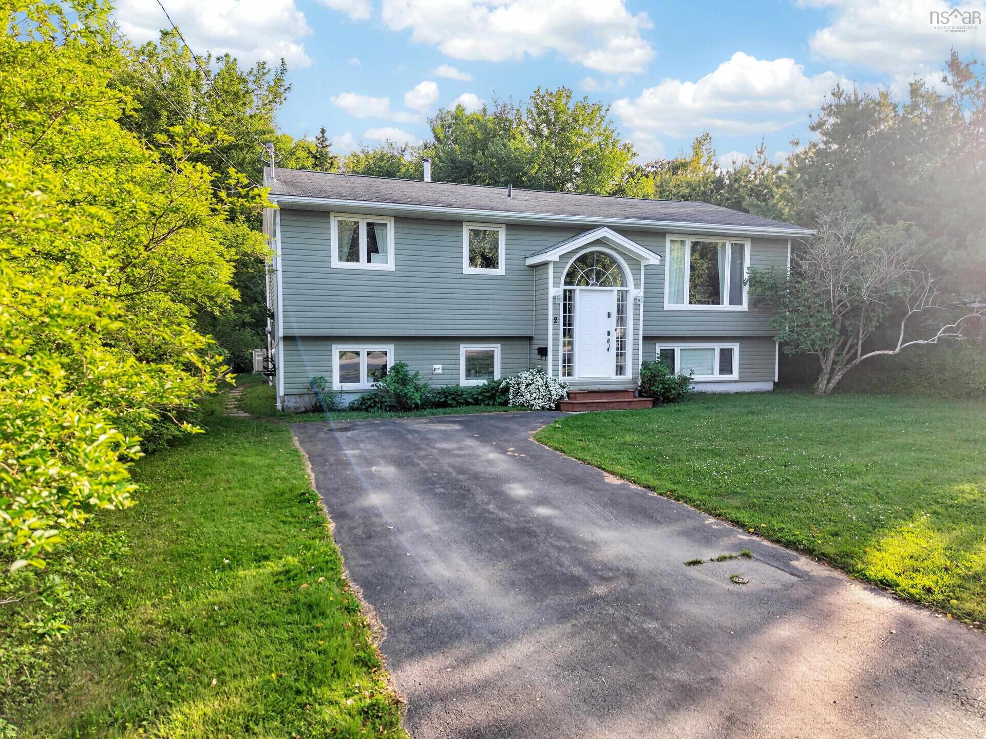 2 Randall Street, Dartmouth, NS