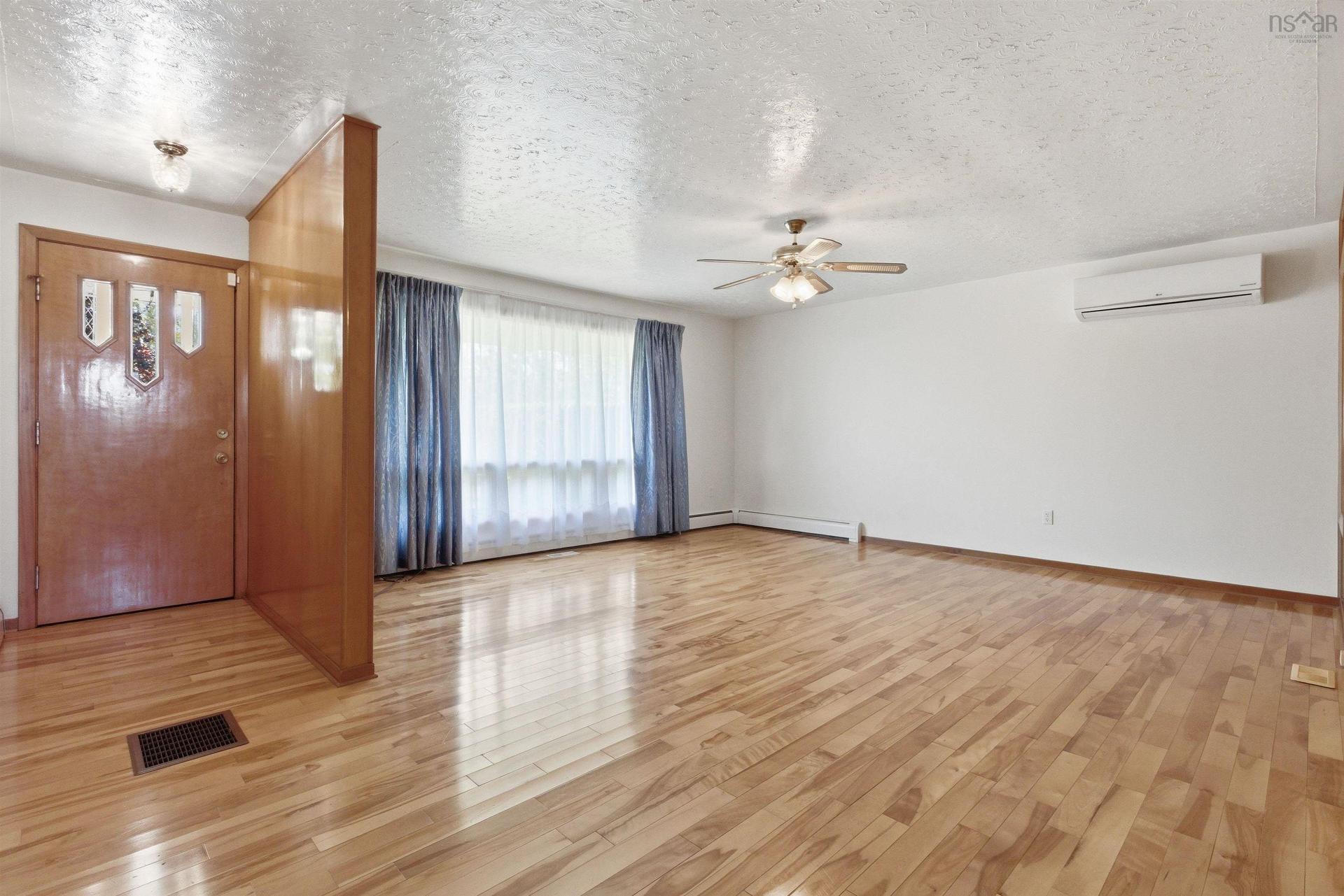 21 Hillcrest Lane, Upper Burlington, NS