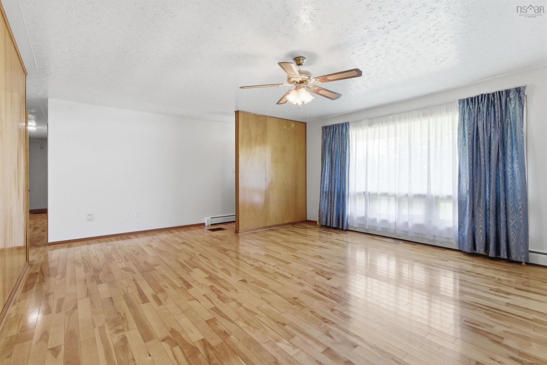21 Hillcrest Lane, Upper Burlington, NS