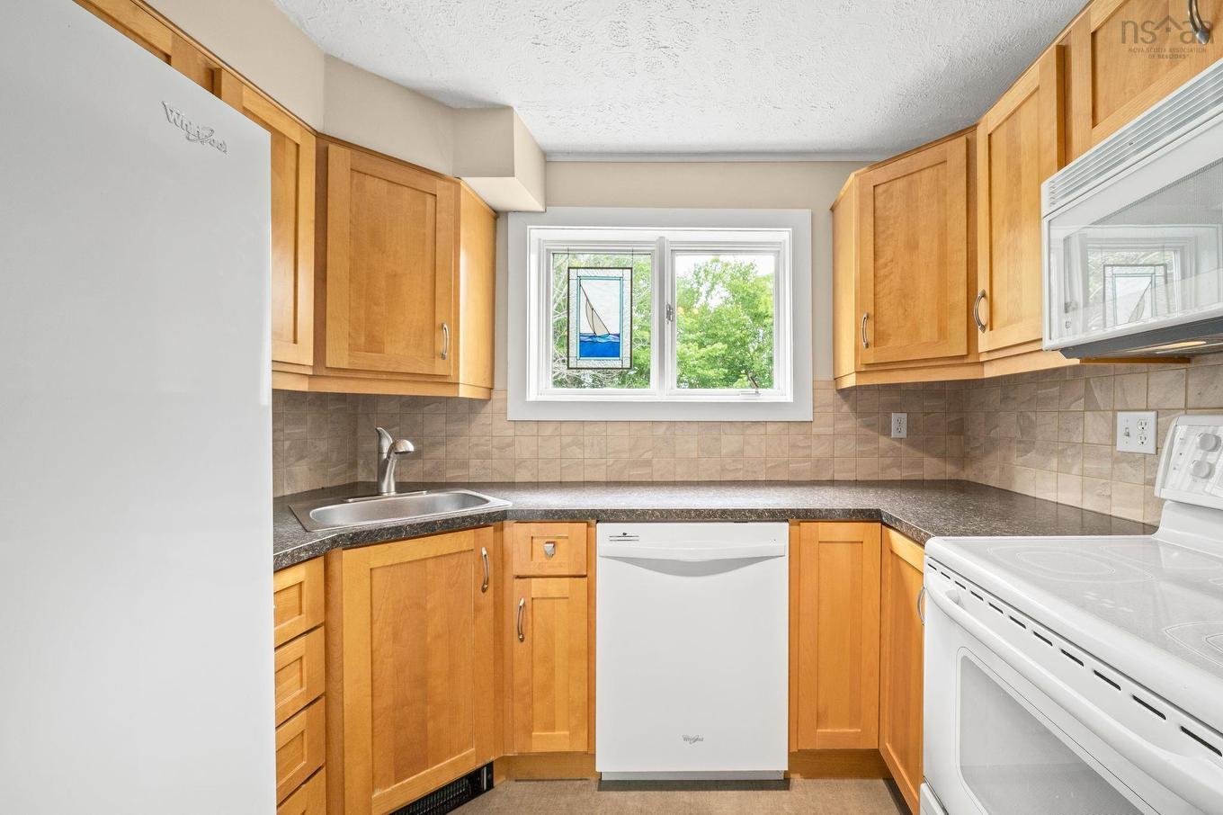 15 Idlewylde Road, Halifax, NS
