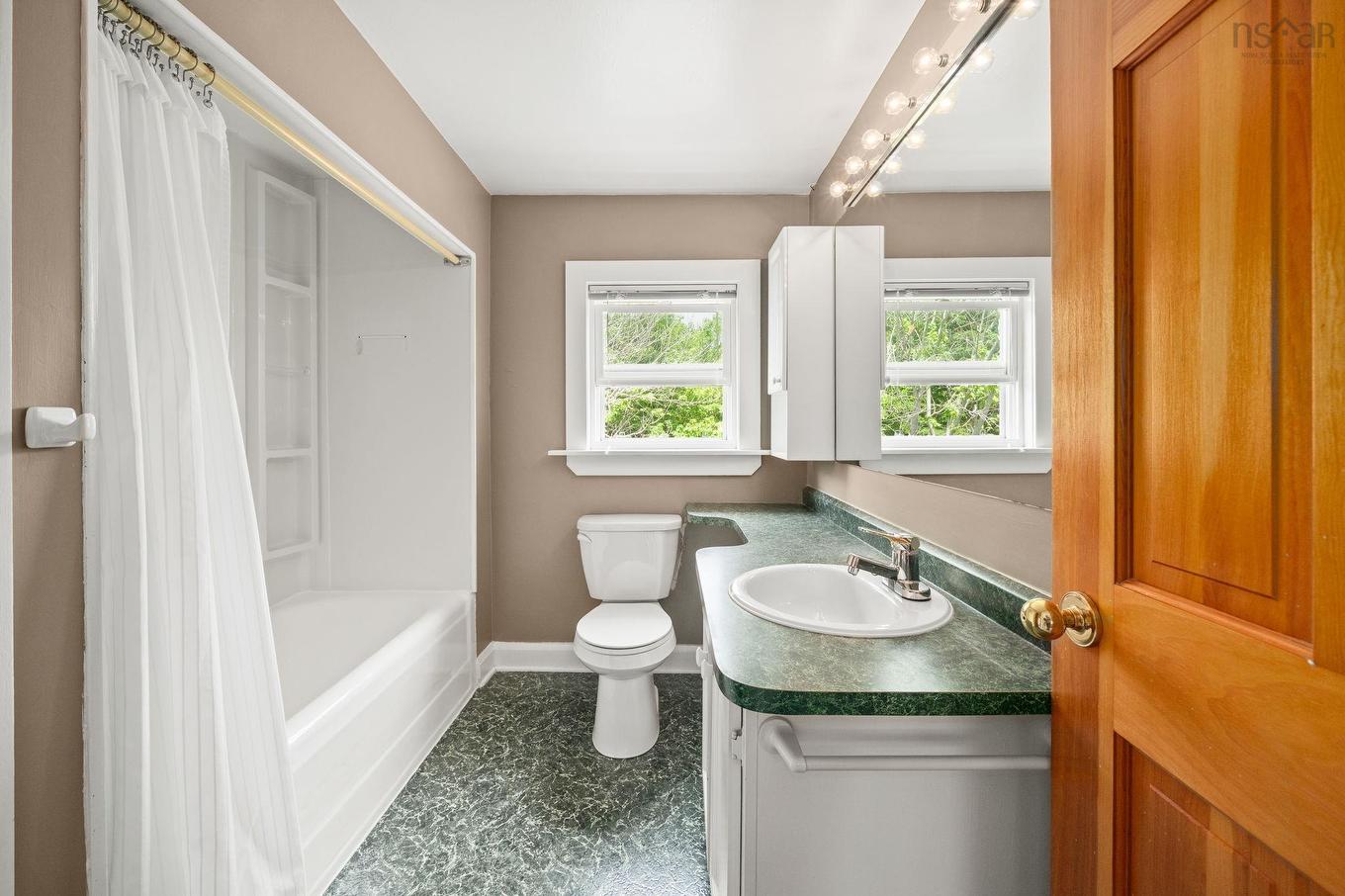 15 Idlewylde Road, Halifax, NS