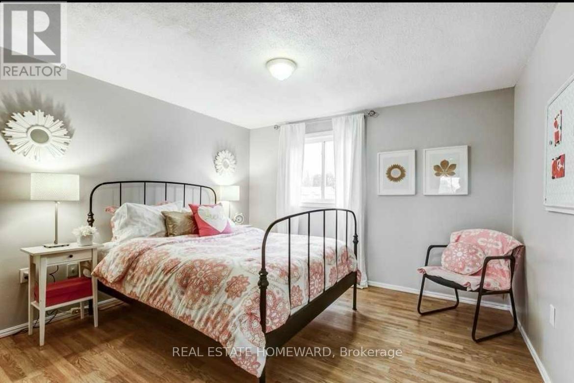 2336 Malcolm Crescent, Burlington, ON