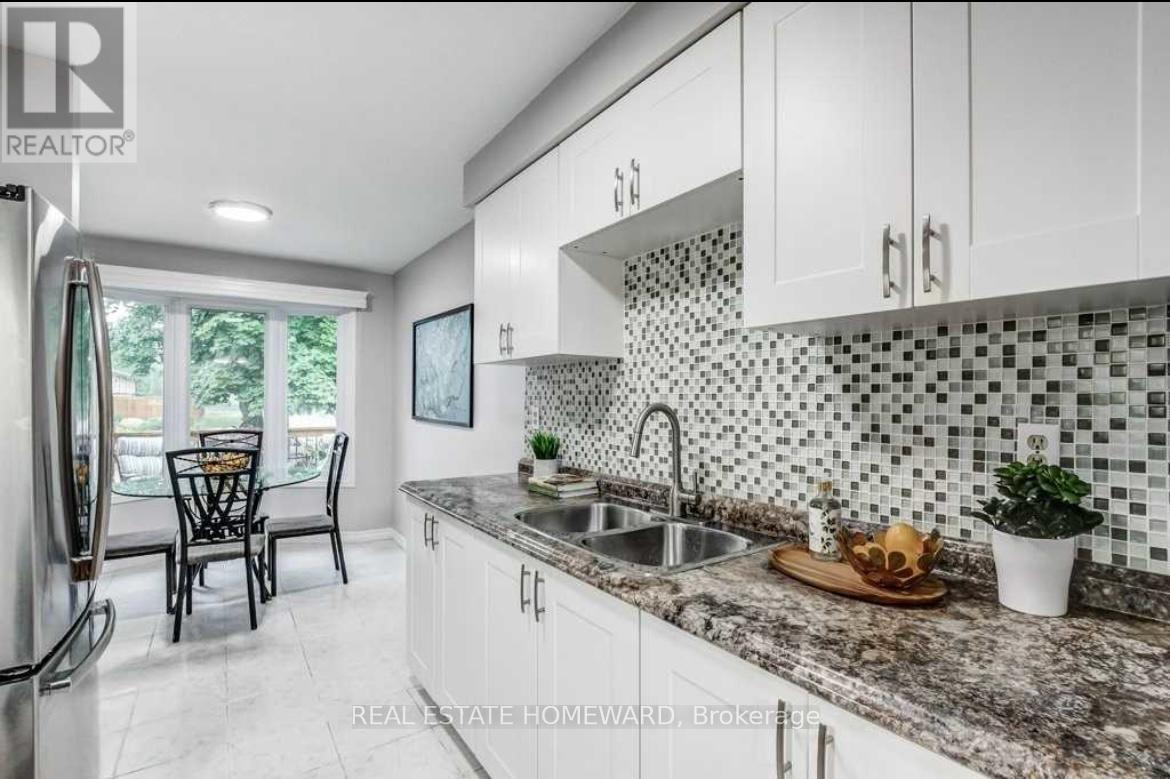 2336 Malcolm Crescent, Burlington, ON