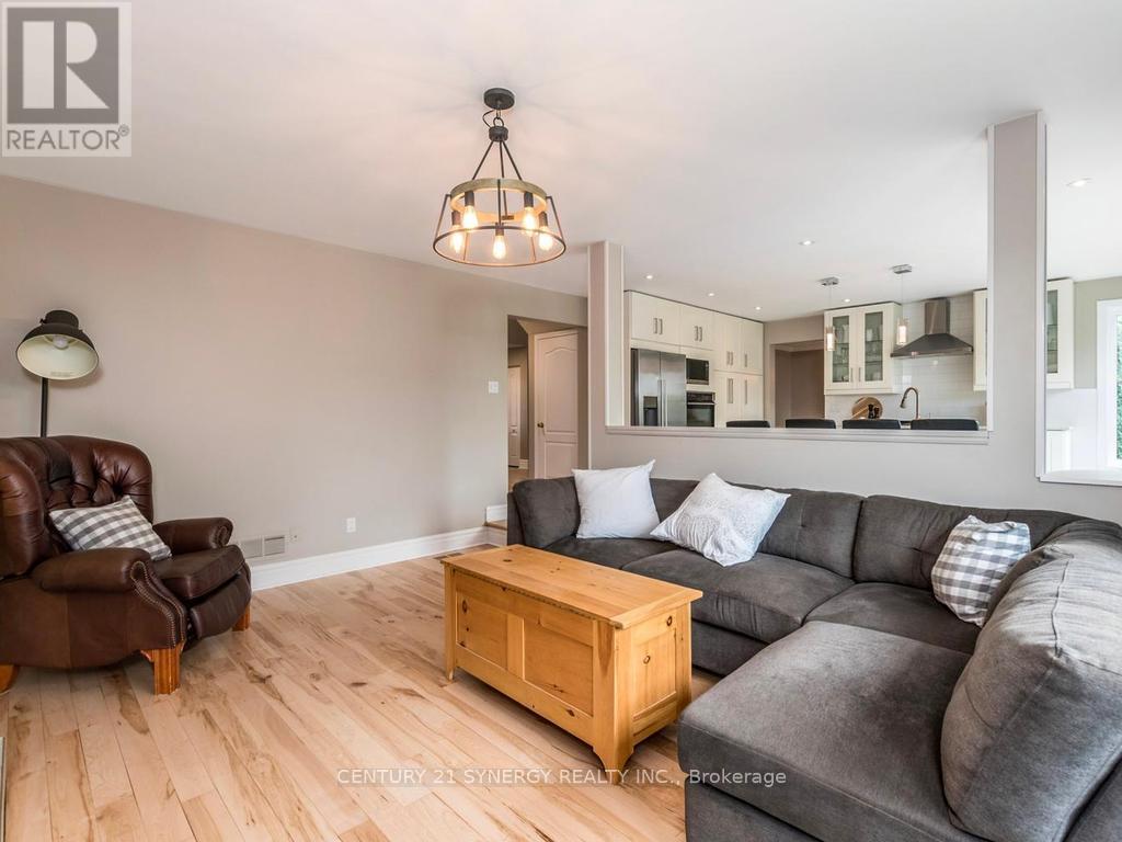 26 Jacqueline Crescent, Ottawa, ON