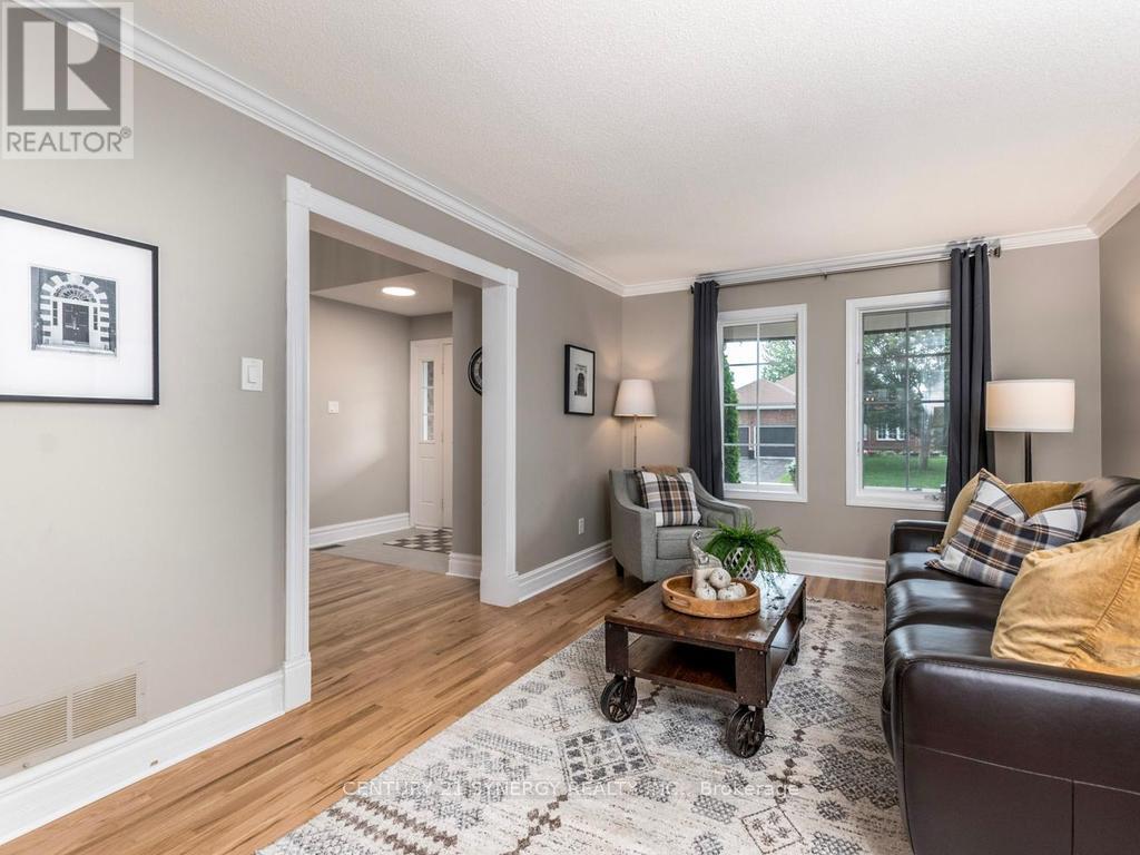 26 Jacqueline Crescent, Ottawa, ON