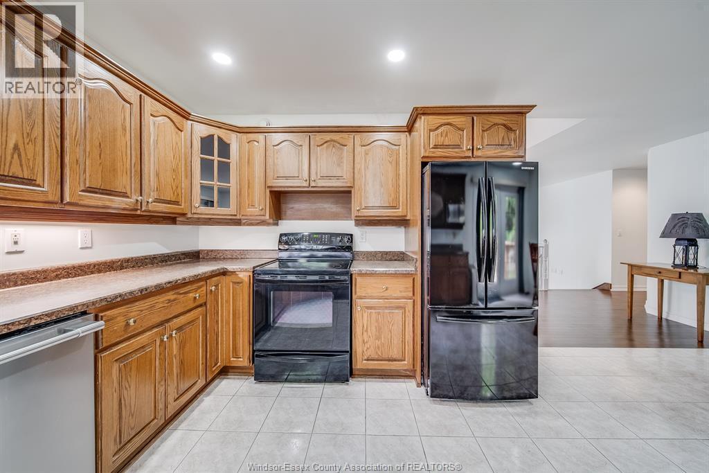1694 Chornoby, Tecumseh, ON