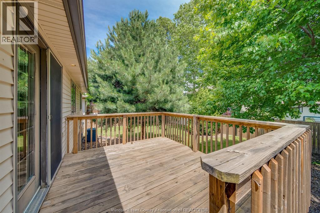 1694 Chornoby, Tecumseh, ON