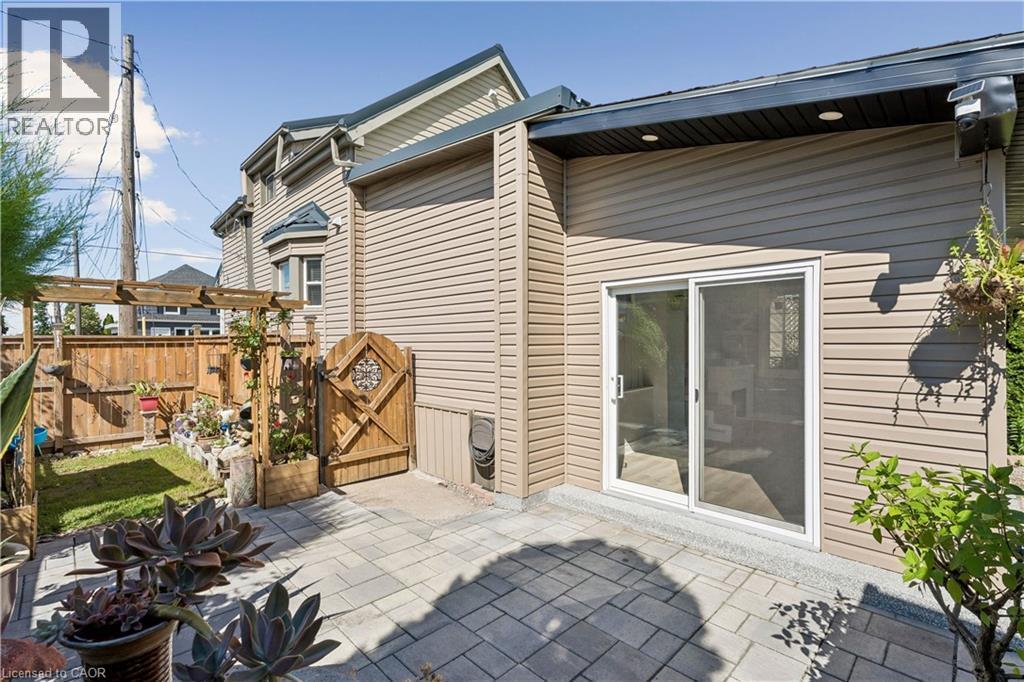 180 Campbell Avenue, Hamilton, ON - Outdoor With Deck Patio Veranda With Exterior